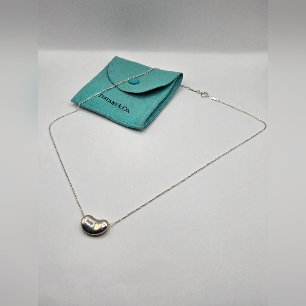 Tiffany & Co. Sterling Silver Elsa Peretti Bean Design Pendant Necklace